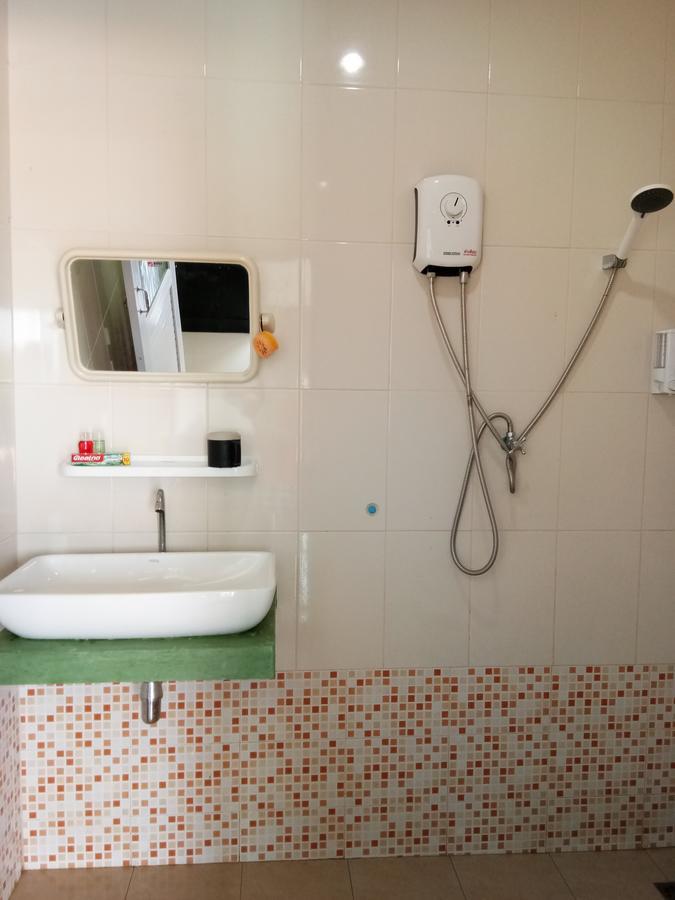 The Wang Apartment Chalong Luaran gambar